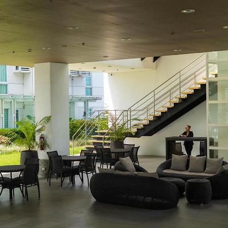 Abreeza Studio Suite 2321 - Pool, Wifi, City View, Washer, Ac, Netflix, Mall Davao City Dış mekan fotoğraf
