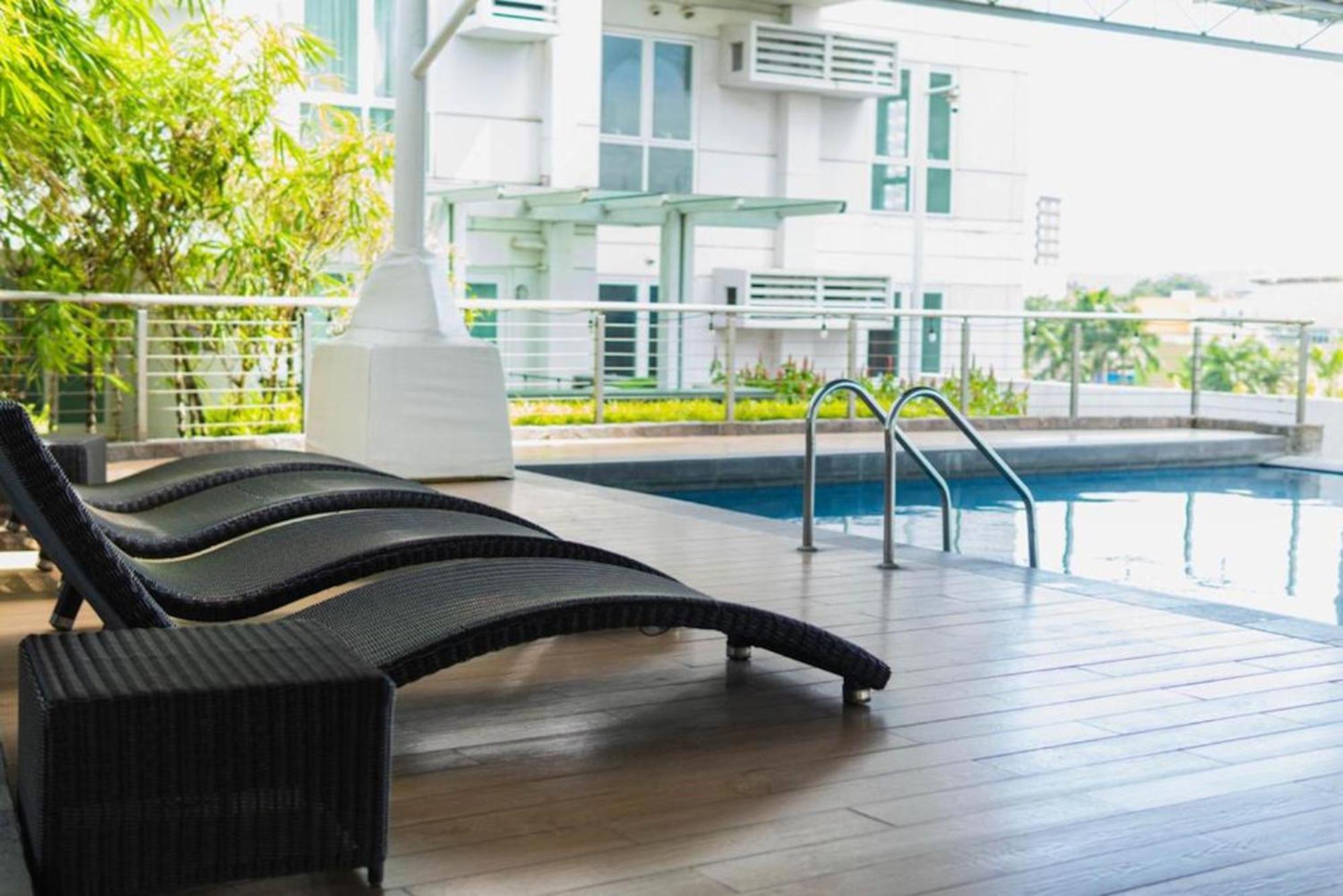 Abreeza Studio Suite 2321 - Pool, Wifi, City View, Washer, Ac, Netflix, Mall Davao City Dış mekan fotoğraf